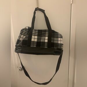 DSW Plaid Black and White Duffel Bag with bottom compartment